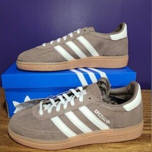 Adidas spezial earth strata. Worn twice. In excellent condition. Size 38
